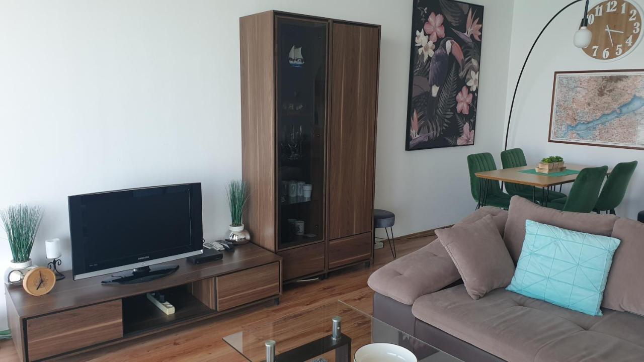 Golden Brown Apartment Siofok Luaran gambar